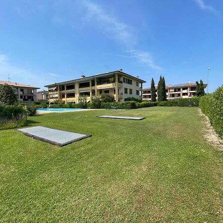 Gardappartamenti Tito Speri Pool And Garden Sirmione Exterior foto